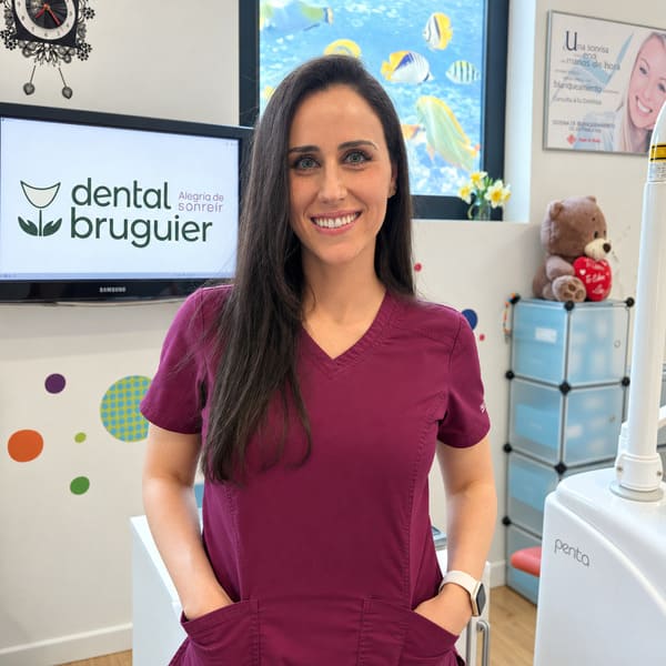 Dra laura Pereira Ortodoncista