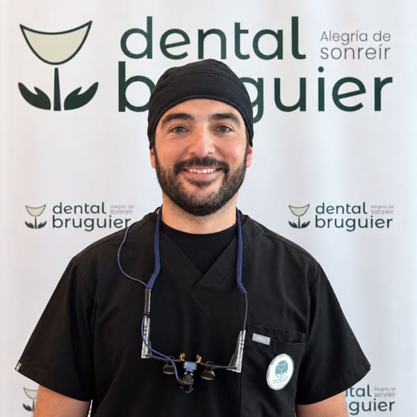 Dr Fernando - Cirujano